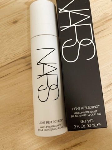 由 qq1122abc (刊登 ID 1377300624，圖片 1) 提交，位於 新北市 (New Taipei) 的 （全新）NARS 裸光超持久亮顏定妝噴霧 (類別：化妝品)，說明：NARS 裸光超持久亮顏定妝噴霧 全新有盒 效期 2027/02。