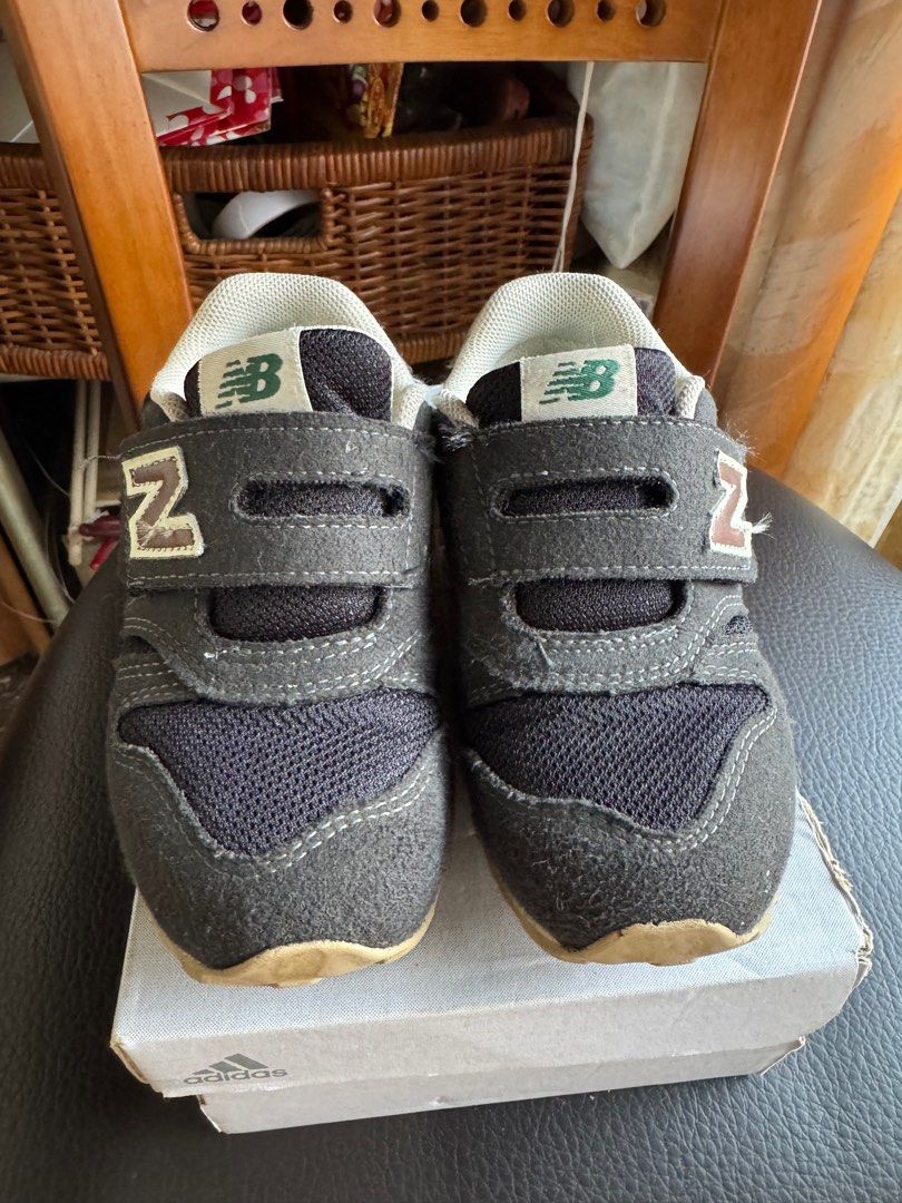 由 maumaujj (刊登 ID 1377213334，圖片 1) 提交，位於 台北市 (Taipei) 的 New balance 16cm二手 (類別：嬰兒及兒童流行時尚)，說明：鞋況良好 男女皆可。