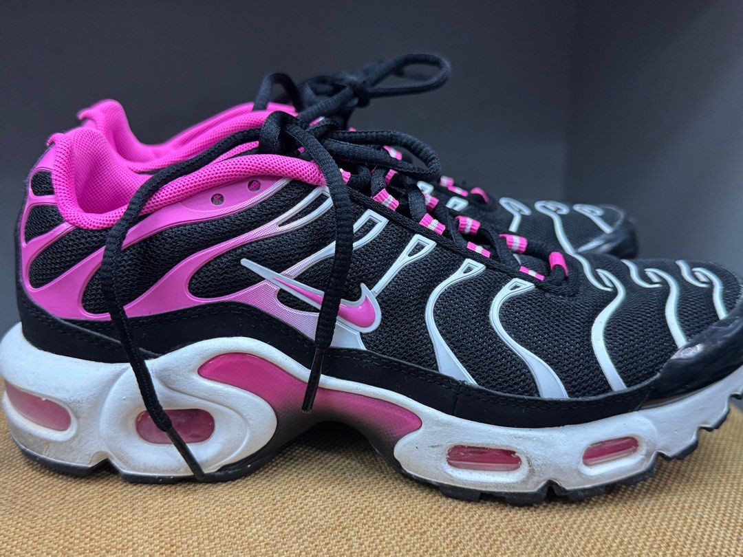 nike air max plus black blue pink