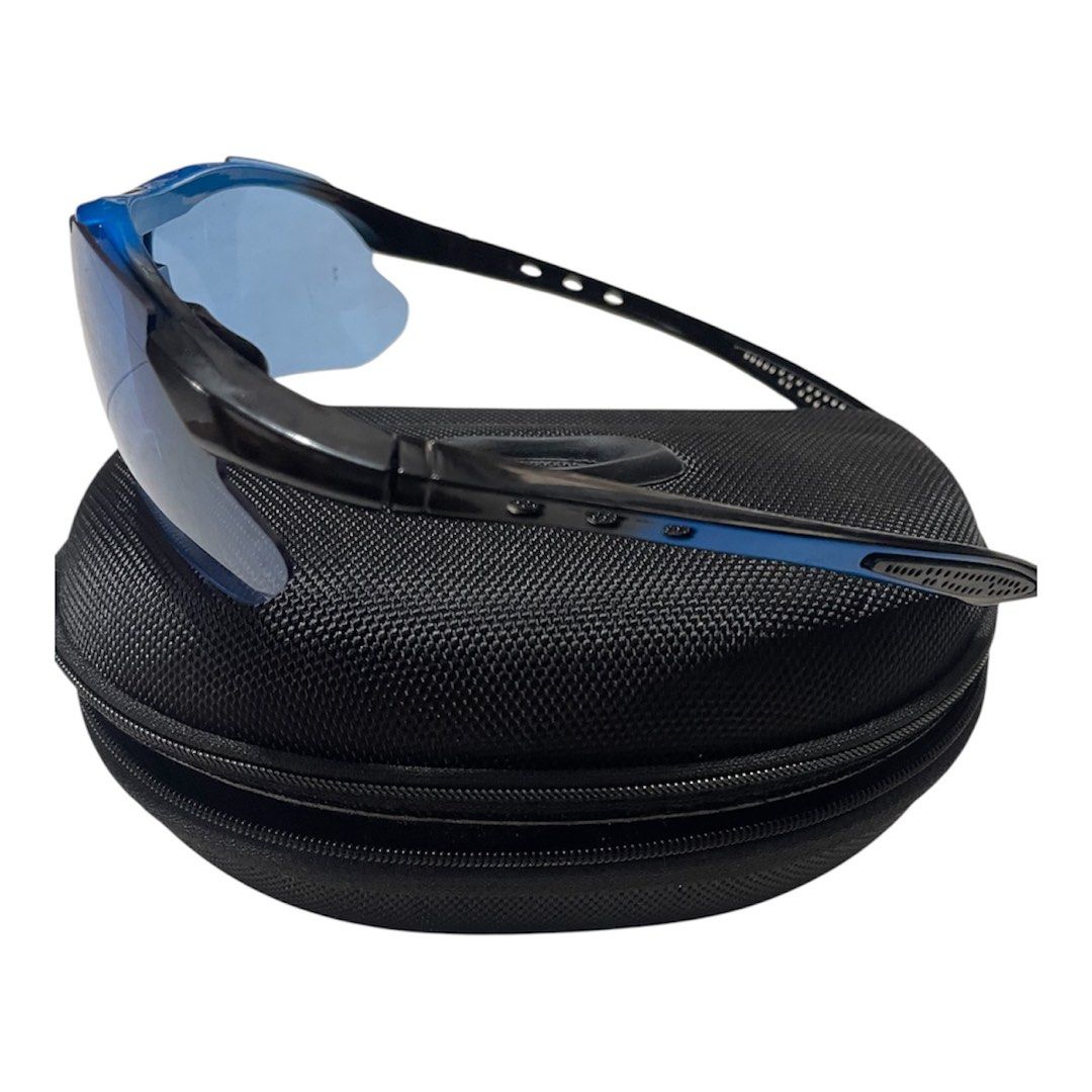 Oakley 5in1 lens shades (Category: Sunglasses & Eyewear) located in Urdaneta. Submitted by castingcouch_ph (Listing ID 1377265409, Image 2). Description: Dm your offer.
