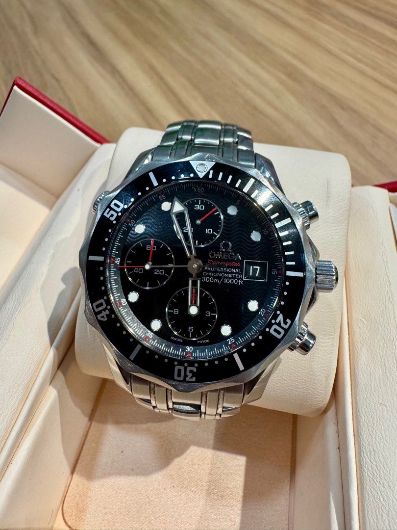 Omega Seamaster Diver 300M Chronograph (Category: Luxury Watches) located in Manila. Submitted by jperks0102 (Listing ID 1377308255, Image 1). Description: Watch with box only.