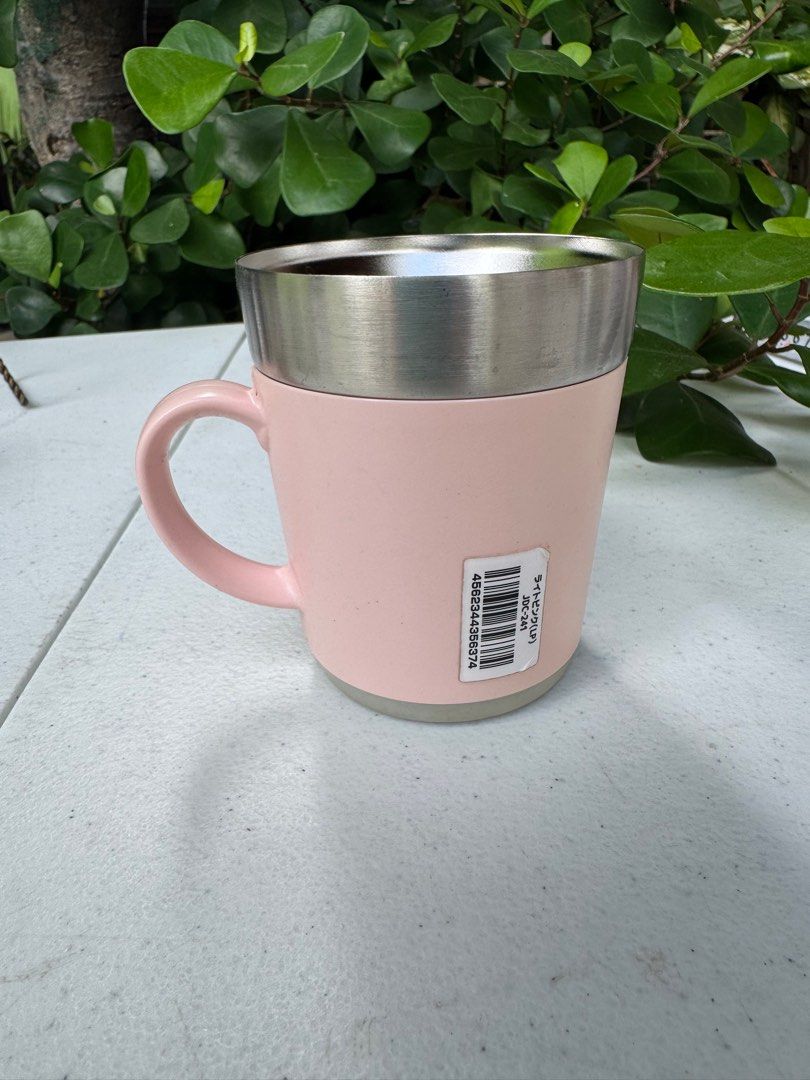 One piece thermos mug (Category: Coffee & Tea Tableware) located in Davao. Submitted by parteawares2 (Listing ID 1377327593, Image 2). Description: One piece double wall stainless mug thermos .