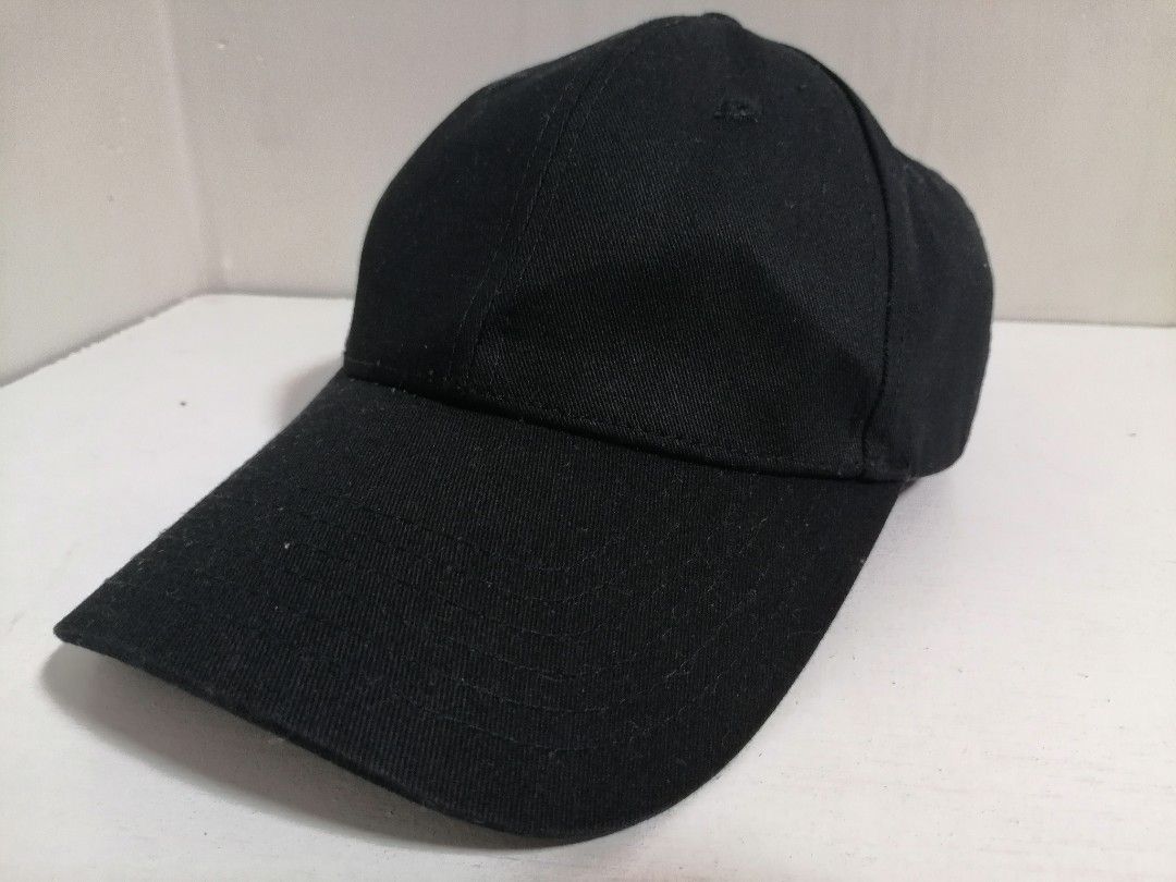 PLAIN BLACK CAP (Category: Caps & Hats) located in San Mateo. Submitted by arrowscrap_delight (Listing ID 1377207953, Image 1). Description: PLAIN BLACK CAP Verygood Condition 100% Cotton One Size Fits All Minor Issue : Fold on Front Panel (last 2 photos) , not noticeable 120 + SF.