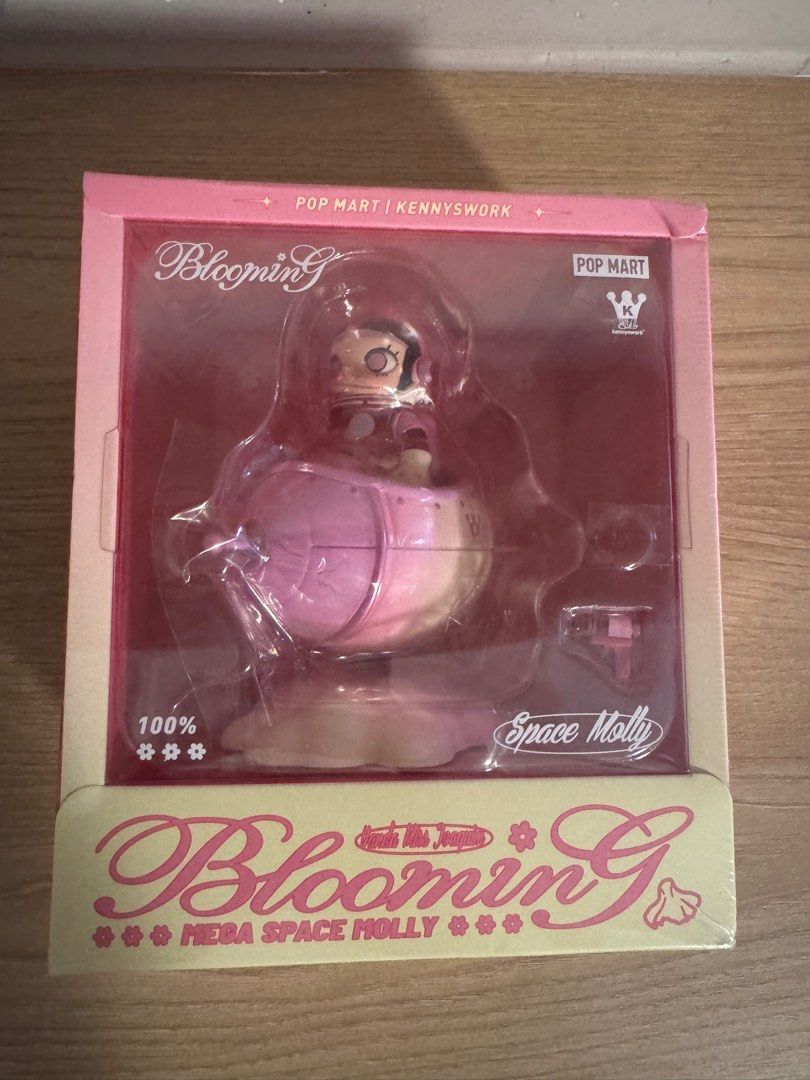POP MART Blooming Mimi Space Molly フィギュア POP MART MEGA SPACE MOLLY 100% Blooming-Sakura JAPAN Limited