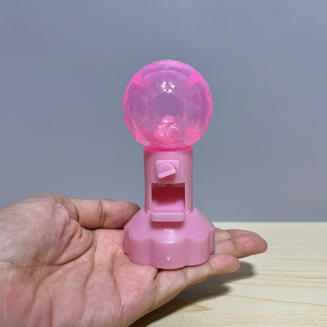 Pucchi Mini Gachapon/Gashapon Machine 10cm - Php 200 (Category: Designer & Blind Box Toys) located in Davao. Submitted by pandorastoybox (Listing ID 1377212458, Image 3). Description: Pucchi Mini Gachapon/Gashapon Machine 10cm - Php 200.
