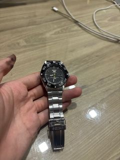 (Category: ) located in . Submitted by xink70913237 (Listing ID 1377318533, Image 1). Description: .