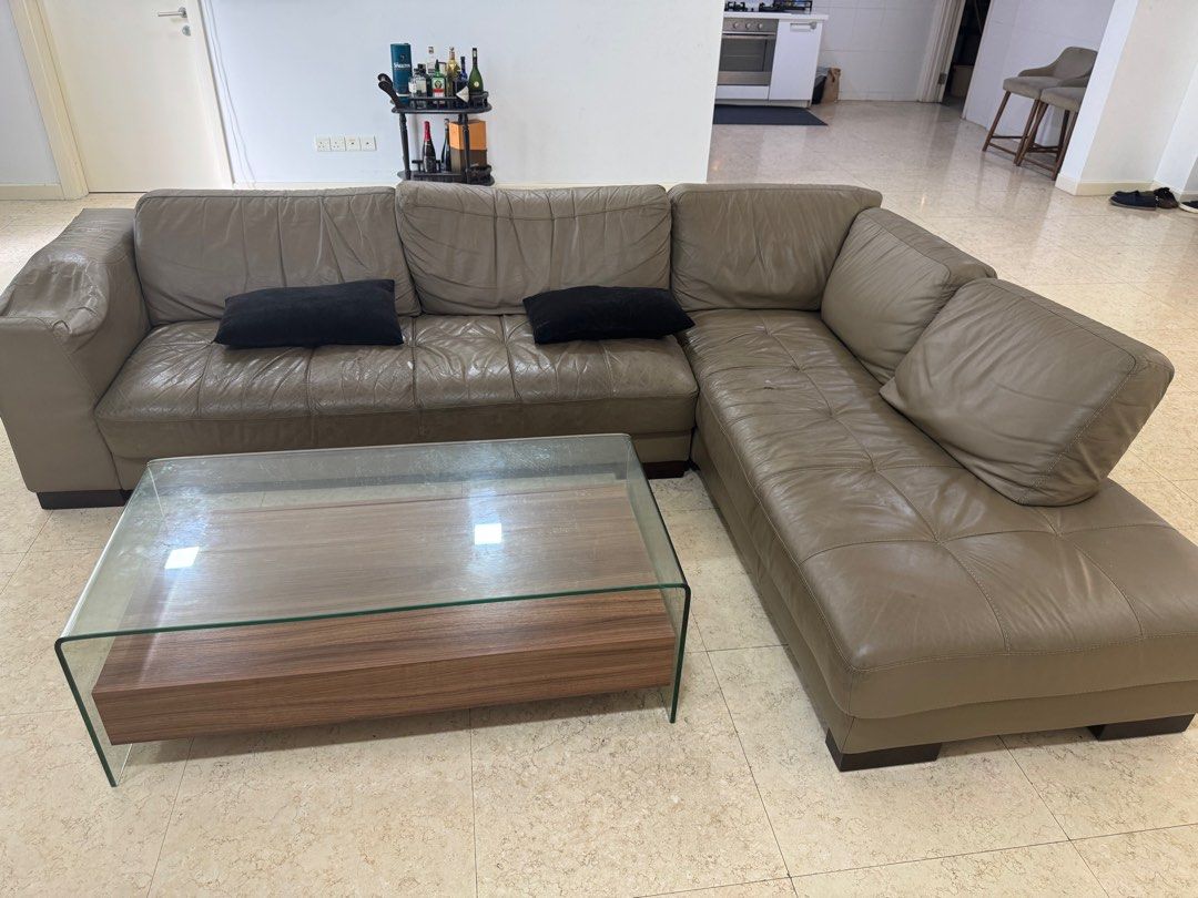 Sofas (Category: Sofas) located in Kuala Lumpur. Submitted by henryholly (Listing ID 1377262636, Image 3). Description: L shape sofa , ottoman and coffee table (all together 500rm( nego). .