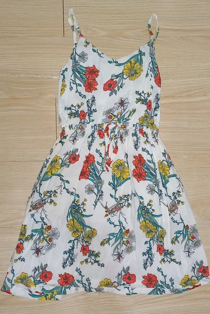 Summer Dress for Girls - Php 150 for 2 Dresses Bundle (Category: Babies & Kids Fashion) located in Paranaque City. Submitted by hayleyspl (Listing ID 1377298475, Image 2). Description: Php 150 for 2 Dresses.