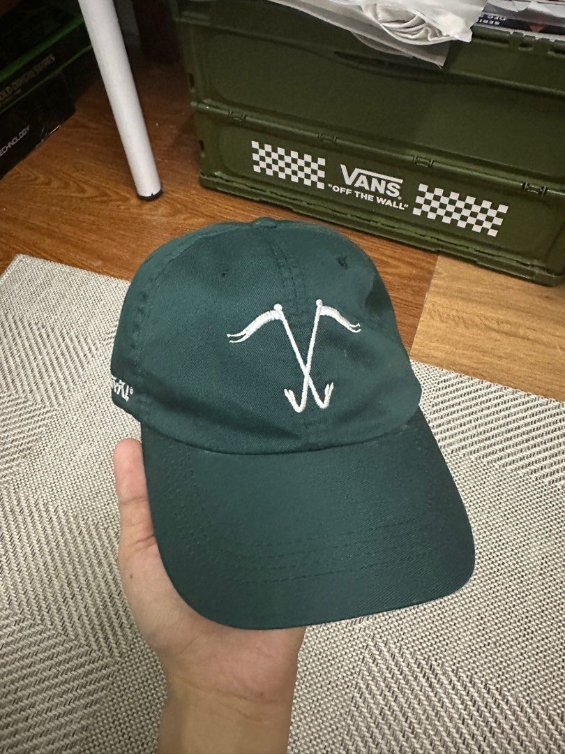 Thvs Cap (Category: Cap & Hats) located in Batu Pahat. Submitted by bundle4everyone (Listing ID 1377314859, Image 1). Description: .