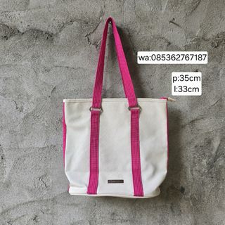 (Kategori: ) berada di . Dikirim oleh bagvtg__store00 (ID iklan 1377370516, Gambar 1). Deskripsi: .