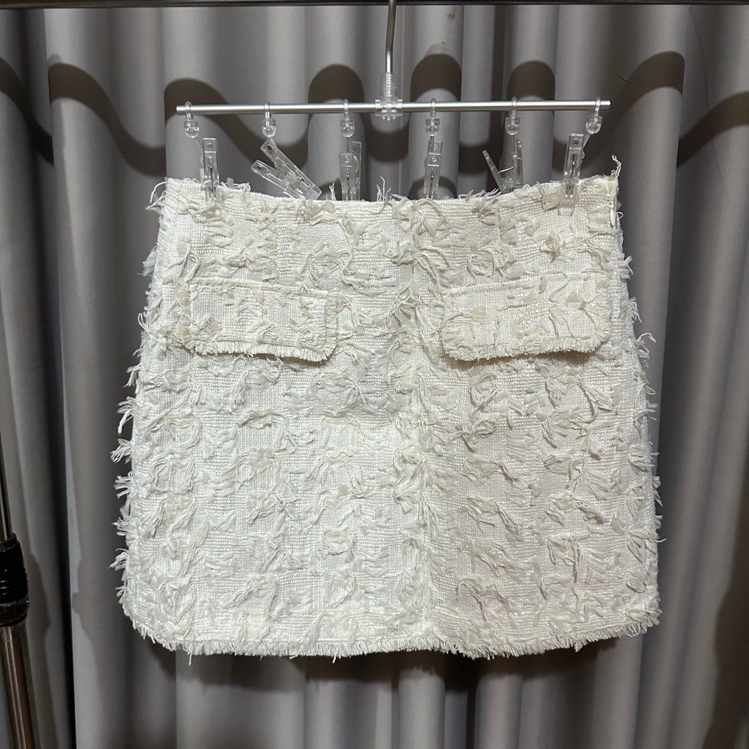 Urban Revivo Cream Skort (Category: Skirts) located in Taguig. Submitted by jedelle (Listing ID 1377343889, Image 1). Description: Urban Revivo Cream Skort 🩵 Size large (check photos for measurements) 🩵 10/10 condition 🩵 BGC meetup/pickup.