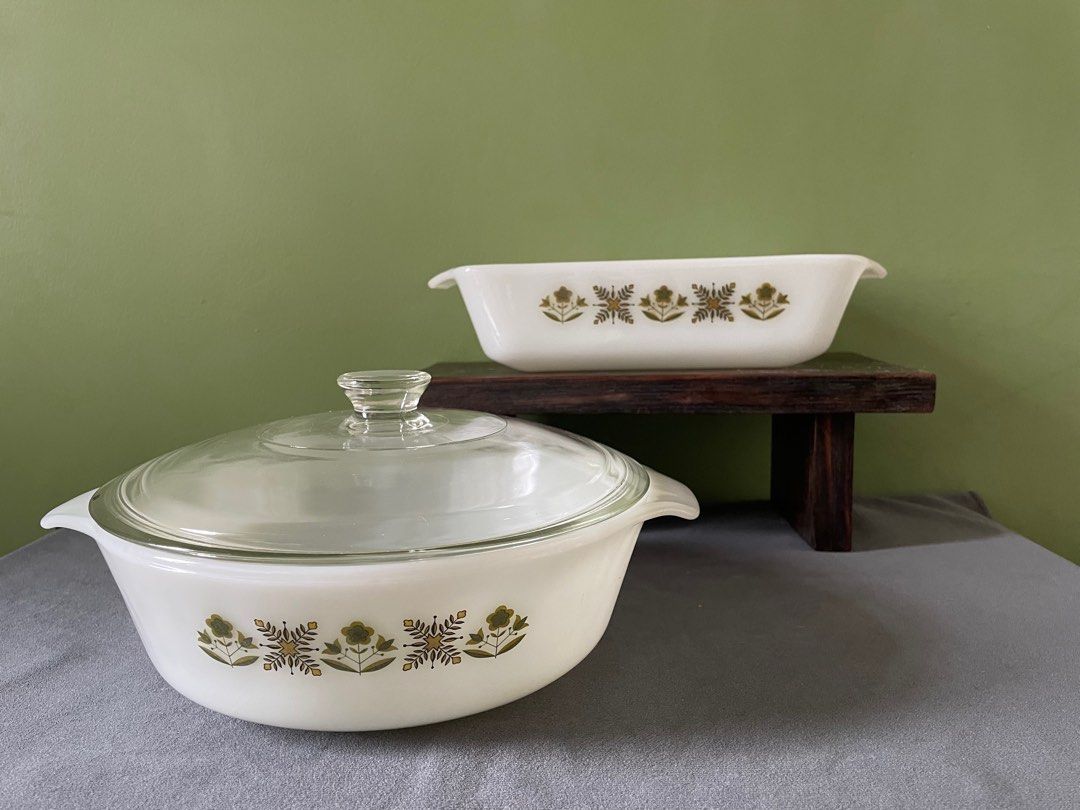 Vintage anchor Hocking Casserole Dish (Category: Bakeware) located in Pasig City. Submitted by mamasfinds (Listing ID 1377217683, Image 2). Description: Rectangular, 2 quart bakeware Vintage Anchor Hocking Fireking Good Vintage condition.