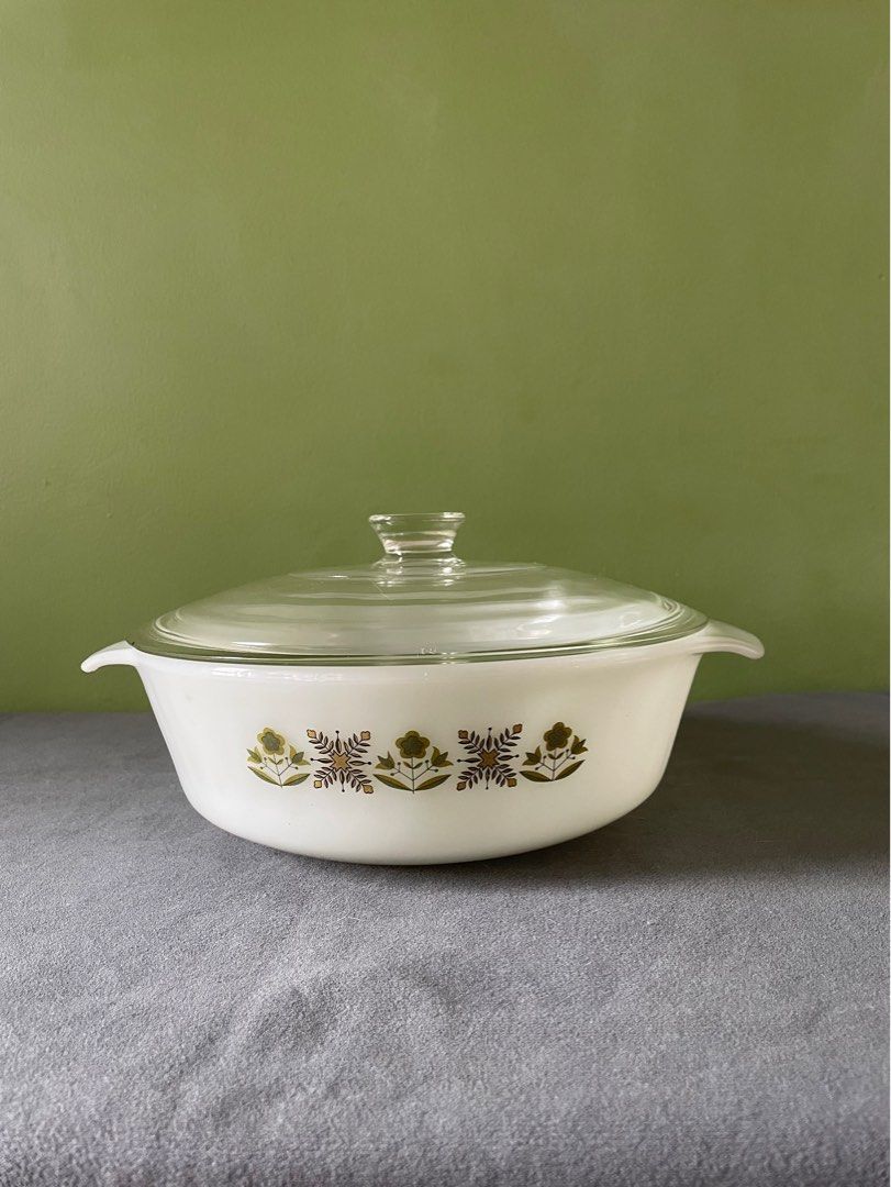Vintage anchor Hocking Fireking baking Dish (Category: Bakeware) located in Pasig City. Submitted by mamasfinds (Listing ID 1377198367, Image 1). Description: 1 1/2 quart , round .