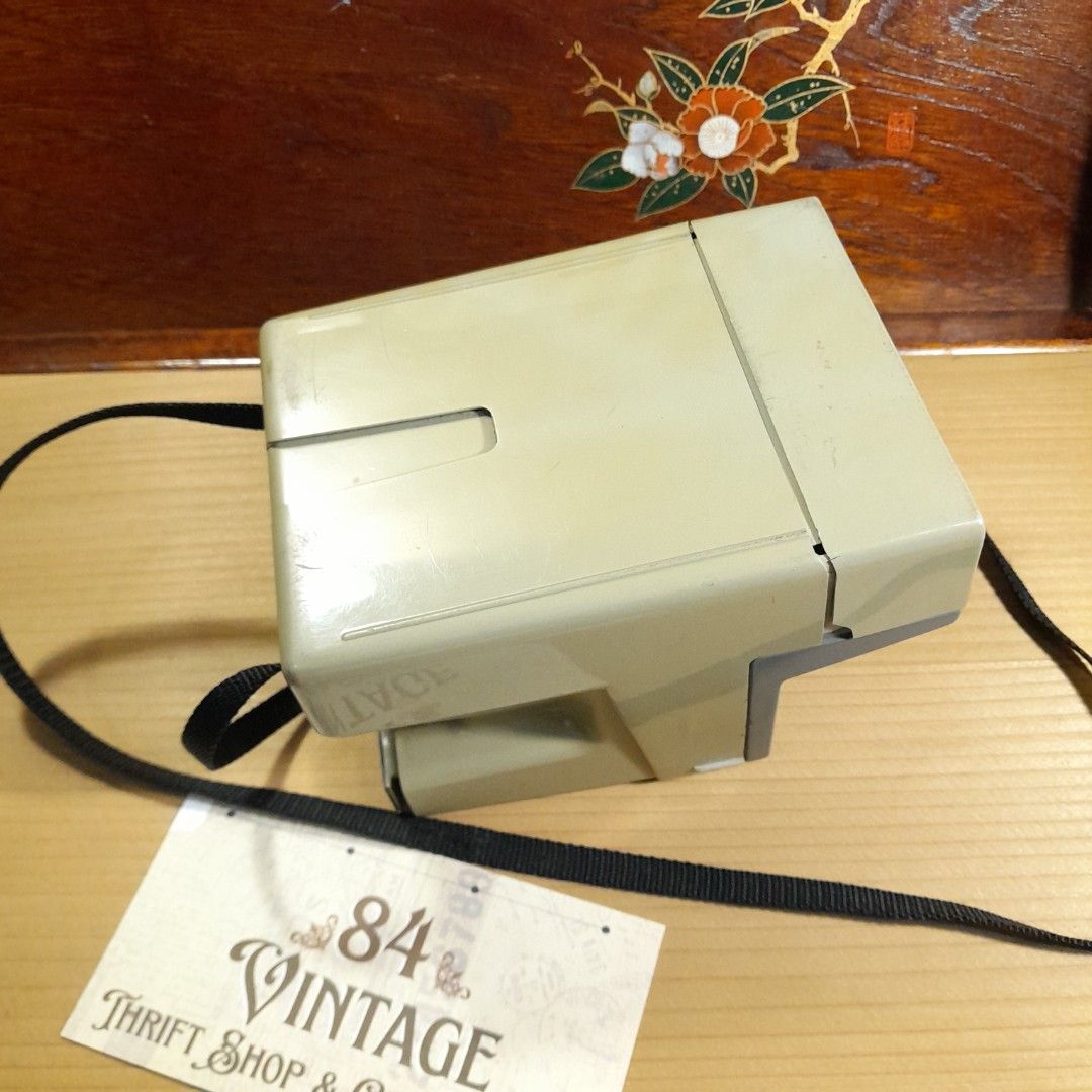 Vintage The Button Polaroid Land Camera (Category: Cameras) located in Las Pinas. Submitted by 84vintage (Listing ID 1377334378, Image 3). Description: Vintage The Button Polaroid Land Camera. Untested/no film and will be sold As Is or for display or for Parts. Actual photos posted. Please examine them carefully as they are part of the description. --📌 MUST READ Before Dealing with us 📌-- ⚠️Price is posted. No lowballs please. ⚠️Vintage items a