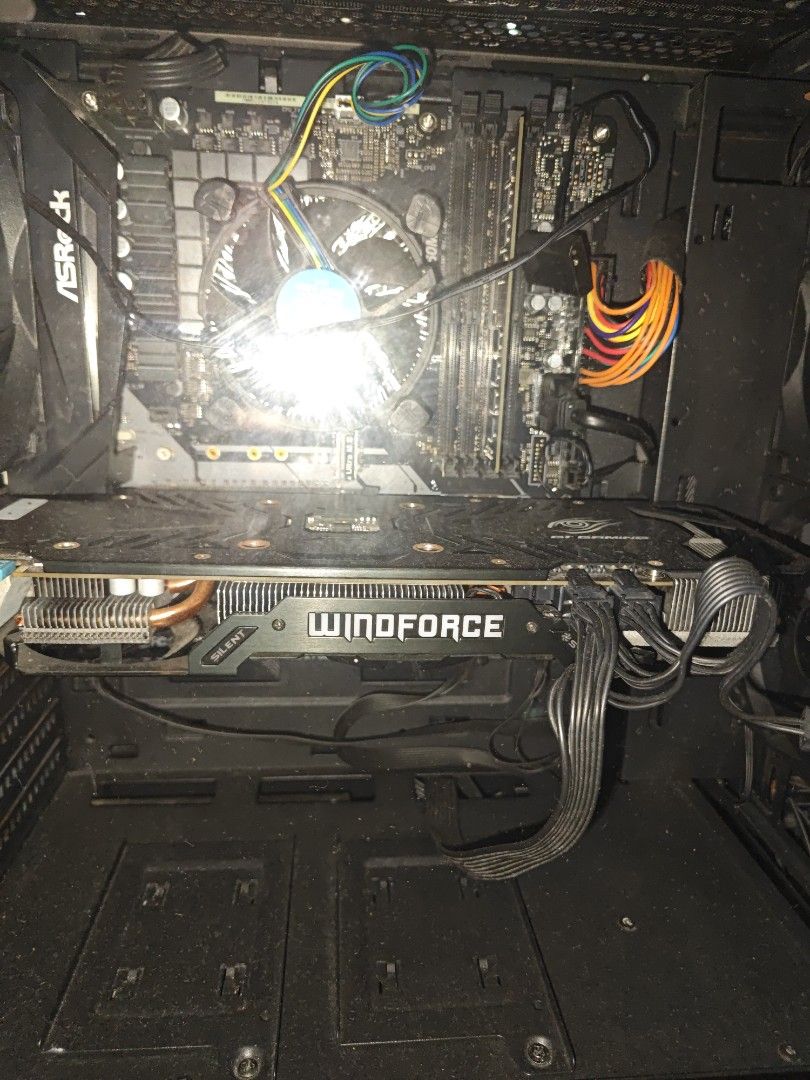 (FAST DEAL $170) Desktop Win 11 GTX i5 (Category: Desktops) located in Singapore. Submitted by useddesktop (Listing ID 1377298542, Image 1). Description: Highest offer $150 i5 8400 gtx 960 8gb ddr4 win 11 home 128gb ssd no WiFi/Bluetooth trades for laptops, offer me on what you have. no refunds 2 missing screw on case.