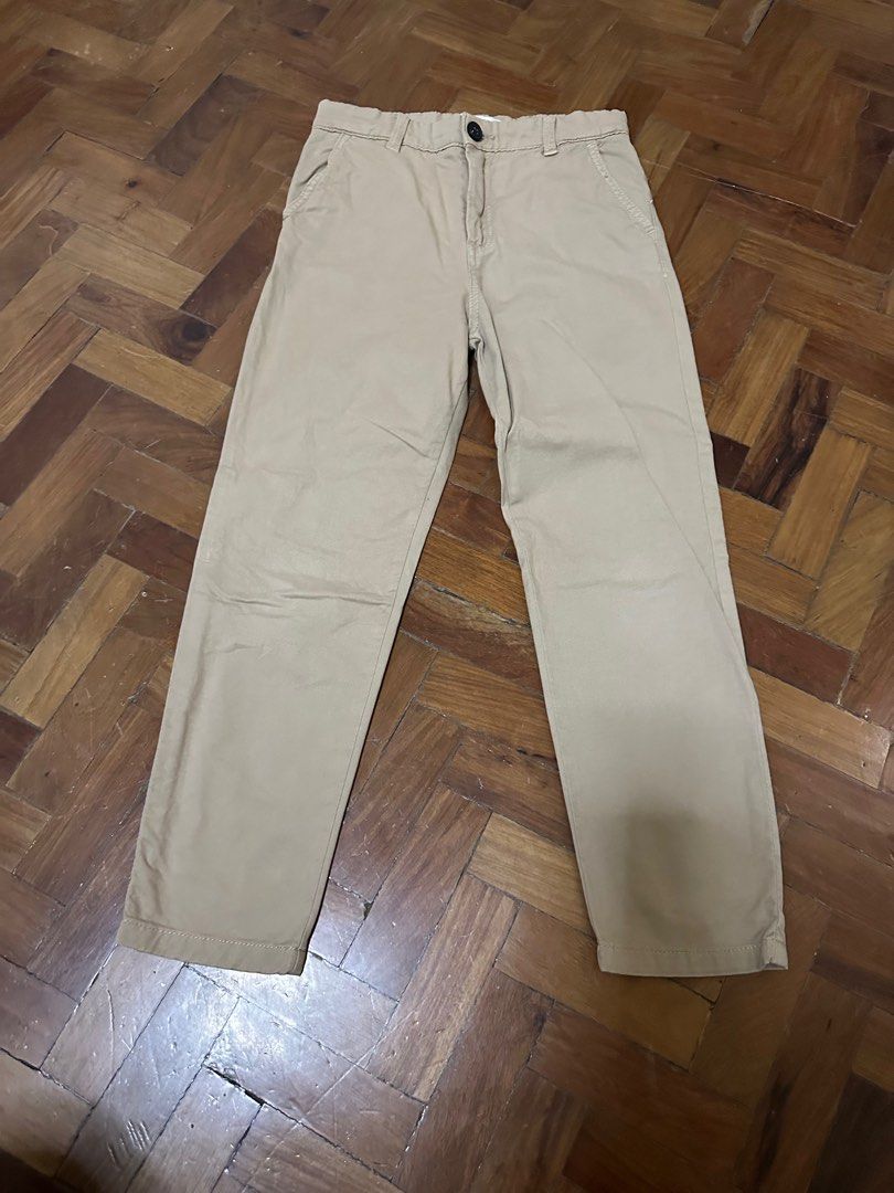 Zara Khaki Pants for Boys (Category: Babies & Kids Fashion) located in Binan City. Submitted by kayeym (Listing ID 1377372013, Image 1). Description: Barely used, 9.5/10 condition No flaws, no stains With waist adjustable Size 8yrs old DIMENSION: Waist - 12.5 inches Length - 30 inches.