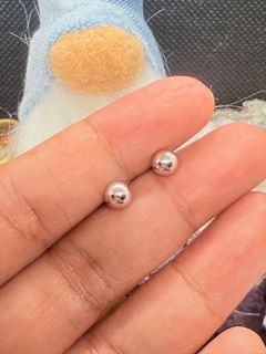 (Category: ) located in . Submitted by savemoresg (Listing ID 1377464428, Image 1). Description: .