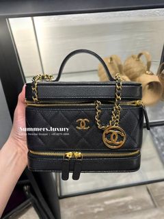 (Category: ) located in . Submitted by summersluxurysg (Listing ID 1377489339, Image 1). Description: .