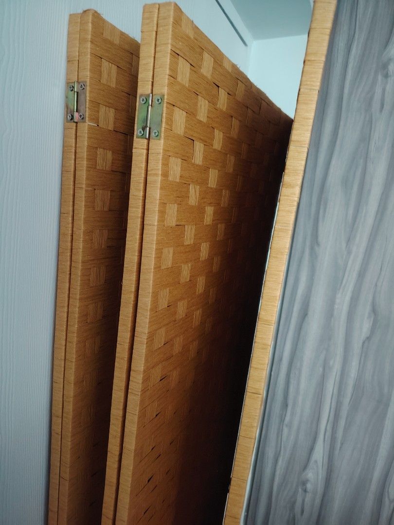 5  Panel Woven Room Divider - still available65075293951875115