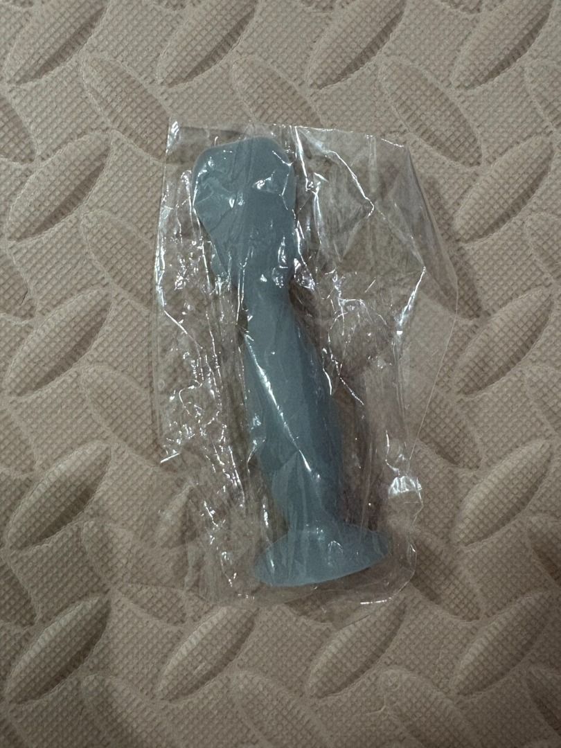 由 chenzi0528 (刊登 ID 1377446726，圖片 1) 提交，位於 苗栗縣 (Miaoli) 的 屁屁膏抹刀 (類別：嬰兒玩具)，說明：全新。小孩用品，可以一起打包出貨，買3個以上95折。
