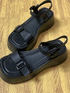 由 sharys8 (刊登 ID 1377459284，圖片 1) 提交，位於 的 (類別：)，說明：。