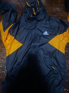 (Category: ) located in . Submitted by hype_tech_n_wears (Listing ID 1377542181, Image 1). Description: .