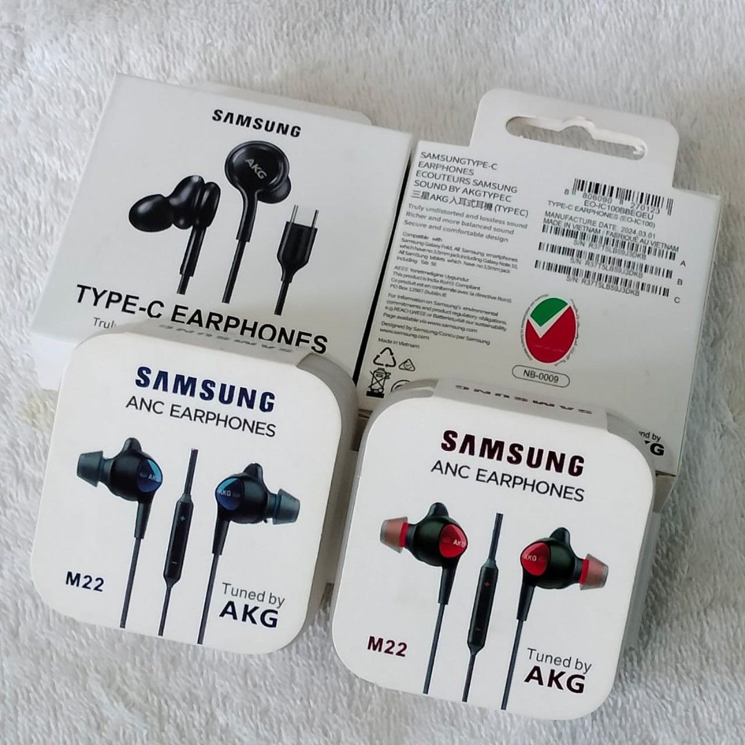 AKG ANC HEADSET TYPE C, 3.5MM JACK (Category: Earphones) located in Paranaque City. Submitted by audioaddict0517 (Listing ID 1377479656, Image 1). Description: .