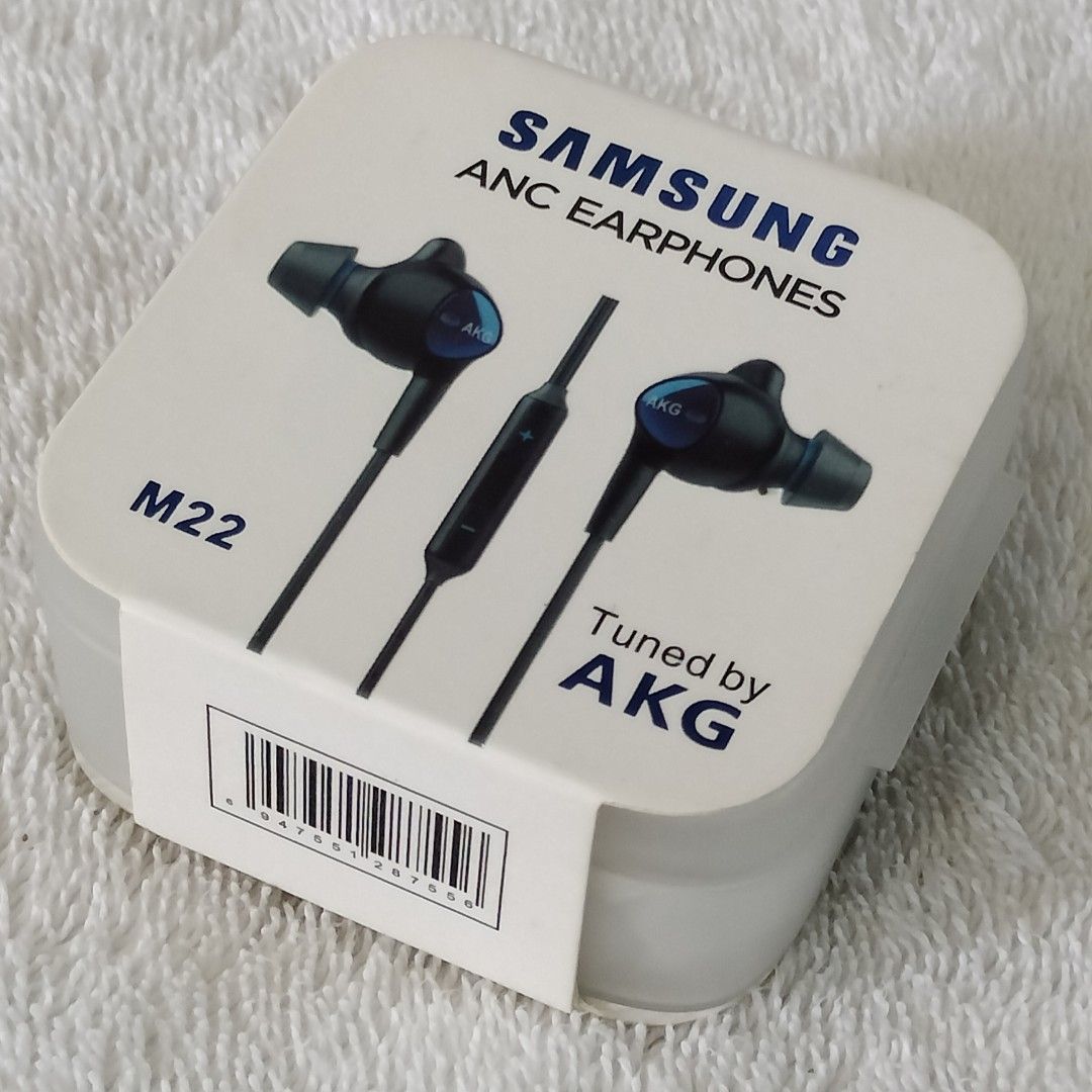 AKG EARPHONES WIRED HEADSET 3.5MM , TYPE C (Category: Earphones) located in Paranaque City. Submitted by powerzone0517 (Listing ID 1377385745, Image 2). Description: .