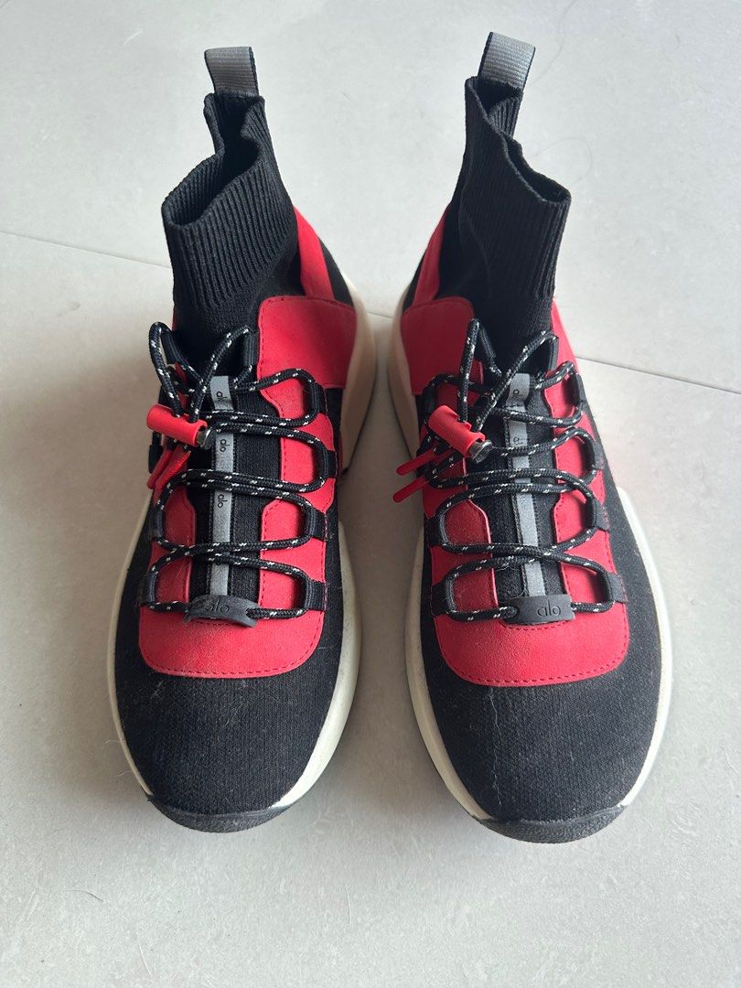 ALO Yoga Wanderer Sneakers (Category: Sneakers) located in Taytay. Submitted by noblehorse_ed7ebf (Listing ID 1377391076, Image 1). Description: Zing up your wardrobe with this stylish everday wear from ALO. Wanderer sneakers in Cherry. ALO makes you ready for working out straight to going out! RFS: Too small for me..