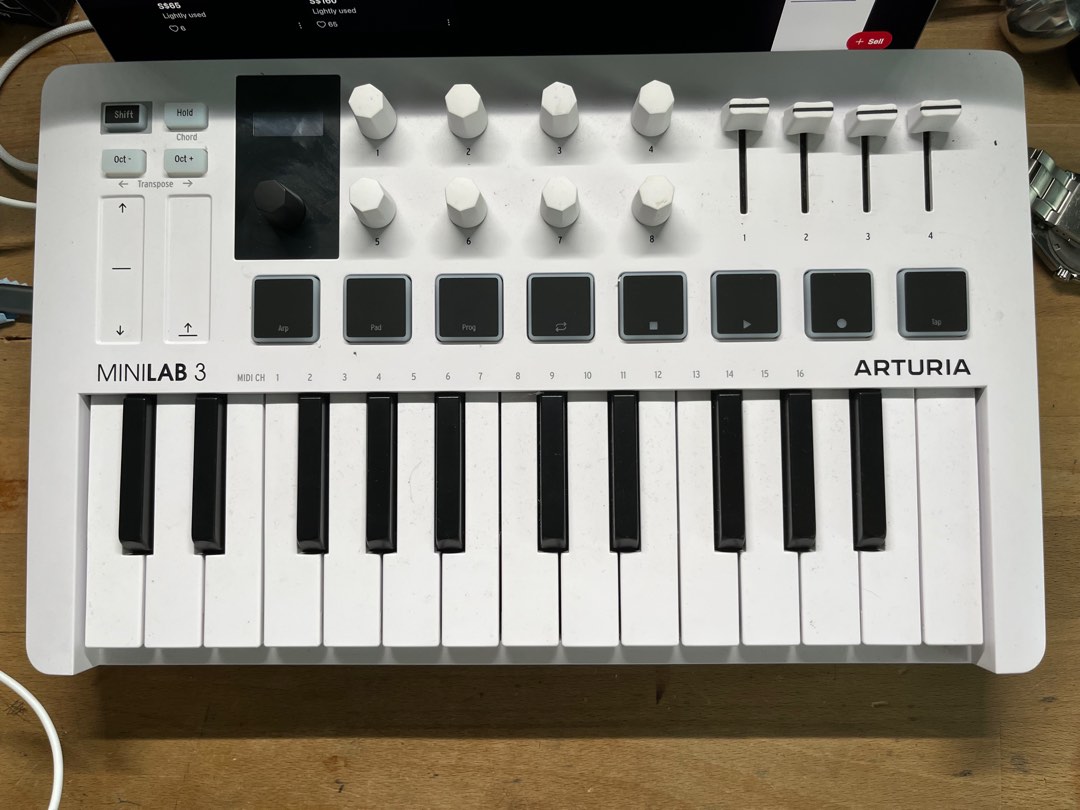 Arturia MiniLab 3 MIDI Keyboard Controller, Hobbies & Toys, Musical ...