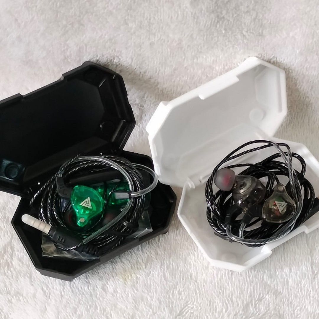 AUTHENTIC QKZ IN EARS GAMING HEADSET (Category: Earphones) located in Paranaque City. Submitted by audioaddict0517 (Listing ID 1377479388, Image 2). Description: .