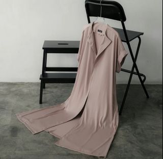 (Kategori: ) berada di . Dikirim oleh seraaach (ID iklan 1377504737, Gambar 1). Deskripsi: .