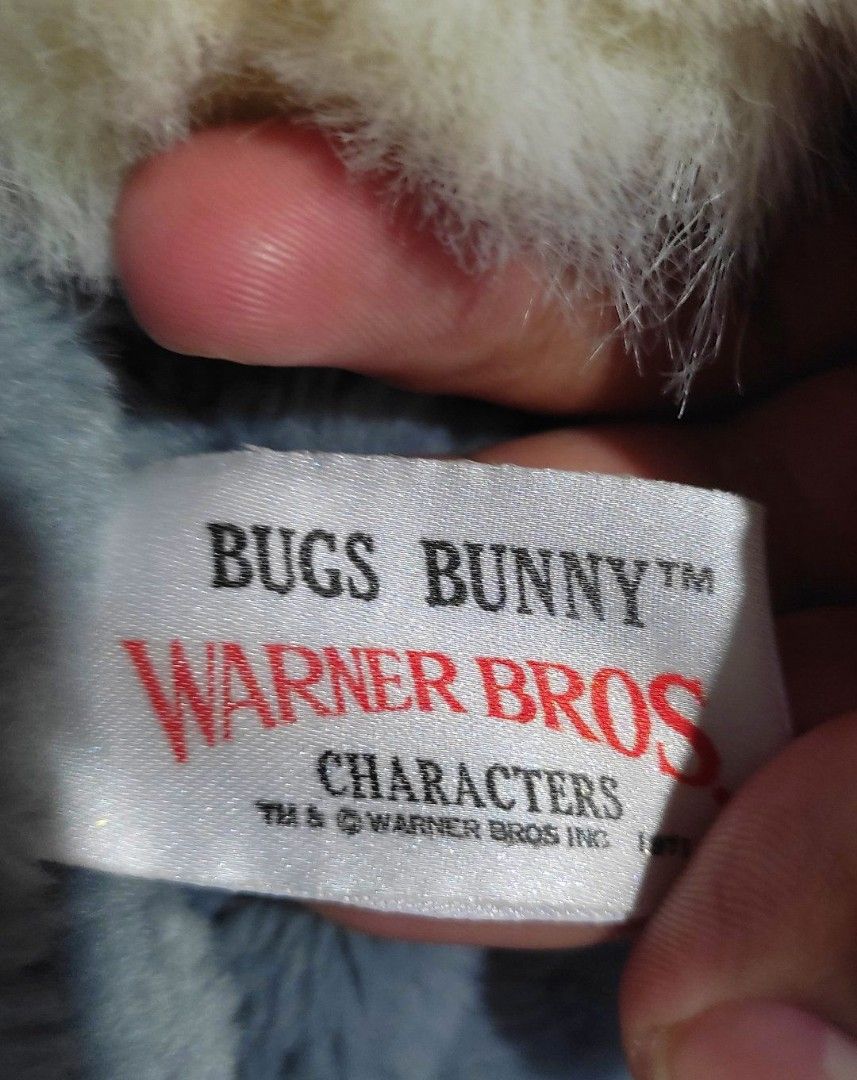Bugs bunny hard eyes vintage (Category: Vintage Collectibles) located in Tarlac. Submitted by maxgar16638 (Listing ID 1377428616, Image 3). Description: .