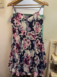 (Category: ) located in . Submitted by lovedaleee (Listing ID 1377415327, Image 1). Description: .