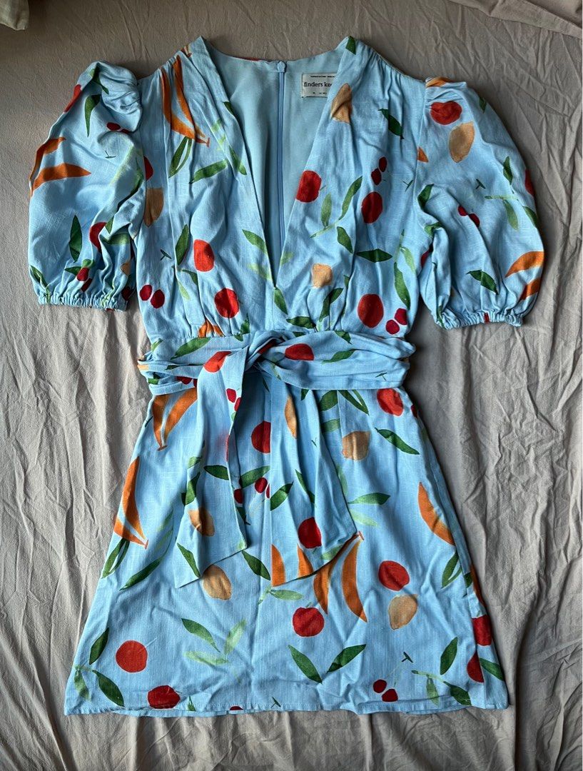 [FINDERS KEEPERS] calypso mini dress (Category: Dresses) located in Pasig City. Submitted by sumiyucky (Listing ID 1377476397, Image 3). Description: .