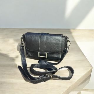 (Kategori: ) berada di . Dikirim oleh pojokmantan_branded (ID iklan 1377450688, Gambar 1). Deskripsi: .