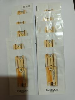 Guerlain ABEILLE ROYALE
DOUBLE R RENEW & REPAIR EYE SERUM眼精華每包0.6ml 每包6元到期日2026年64179190214786110