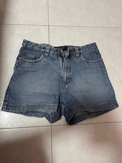 (Category: ) located in . Submitted by lelongsale (Listing ID 1377529290, Image 1). Description: .