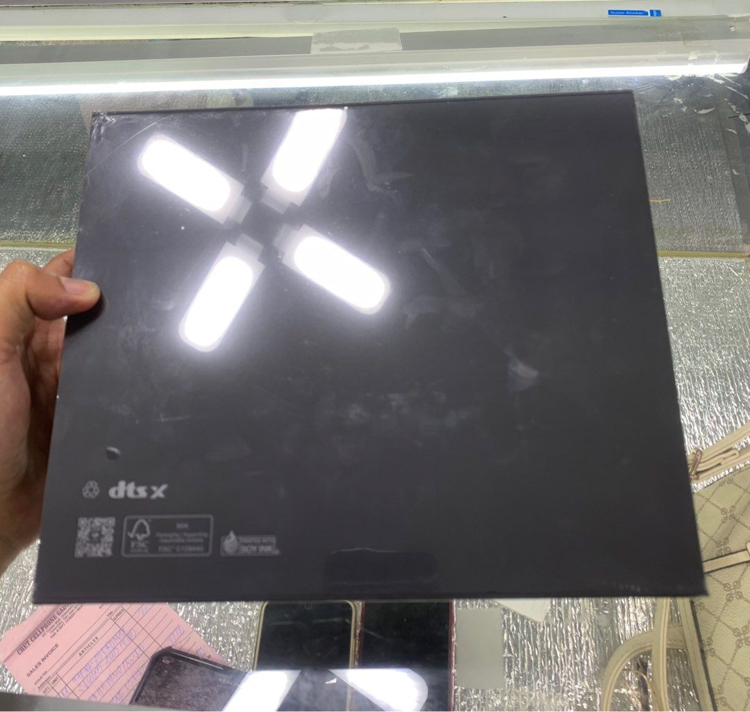 HONOR Magic V3 12/512gb Global Reddish Brown (Category: Android Others) located in San Juan City. Submitted by rodelmarllemit (Listing ID 1339646912, Image 3). Description: Brand new HONOR Magic V3 Rom: 512gb Ram: 12gb Color: Reddish Brown 7 days replacement Facebook Page: •Helu’s Gadgets Txt or Call •09266836637 Mode of Payment: •Cash •Bank Transfer •GCash & Paymaya Installment: •Credit Card •Ggives •Cash on Delivery •Shipping •Meet Up •Trade In