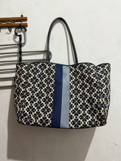 (Kategori: ) berada di . Dikirim oleh maprevstuff (ID iklan 1377456179, Gambar 1). Deskripsi: .