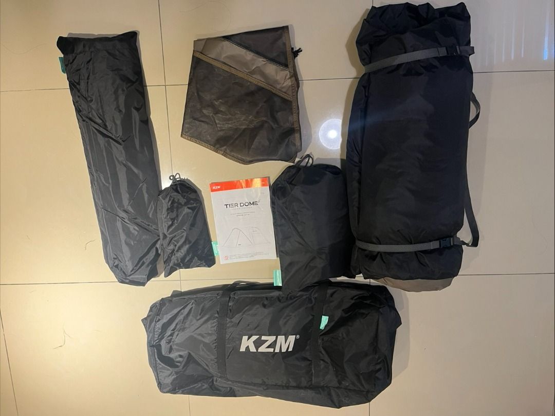 由 wangzoyin61351 (刊登 ID 1377427938，圖片 1) 提交，位於 台北市 (Taipei) 的 二手KZM提爾帳 (類別：健行及露營)，說明：Q1.售出原因? A1.退坑 Q2.露過幾次? A2.2次 一次乾燥撤收 第二次濕帳但回家當天馬上曬乾 Q3商品狀況?A3.保存良好 配件完整。
