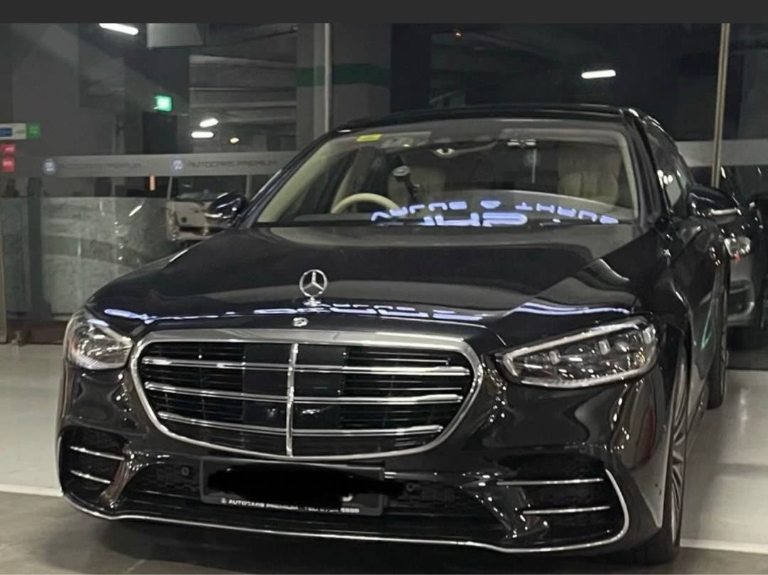 Limousine for hire (Category: Car Rental) located in Singapore. Submitted by carsandevents (Listing ID 1377374900, Image 1). Description: Mercedes Benz S500L(W223) with chauffeur -Hourly bookings @ $190per hour (min 3 hours) Mercedes Benz S400L (W222)with chauffeur -Hourly bookings @ $150 per hour (min 3 hours) Mercedes E class with chauffeur -Hourly bookings @$70per hour (min 3 hours) Toyota Alphard/Vellfire & Mercedes V class -Hourly bookings @