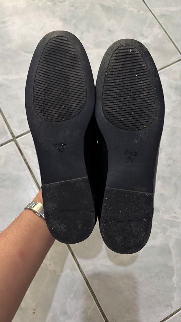 Mango leather loafers with metallic detail (Category: Loafers) located in Cagayan de Oro. Submitted by jillybeanzz (Listing ID 1377447987, Image 3). Description: Preloved Mango leather loafers with metallic detail Size 35 Used once RFS: no longer fits after pregnancy .