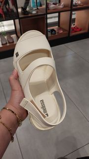 (Kategori: ) berada di . Dikirim oleh DeDreamStore (ID iklan 1377407699, Gambar 1). Deskripsi: .