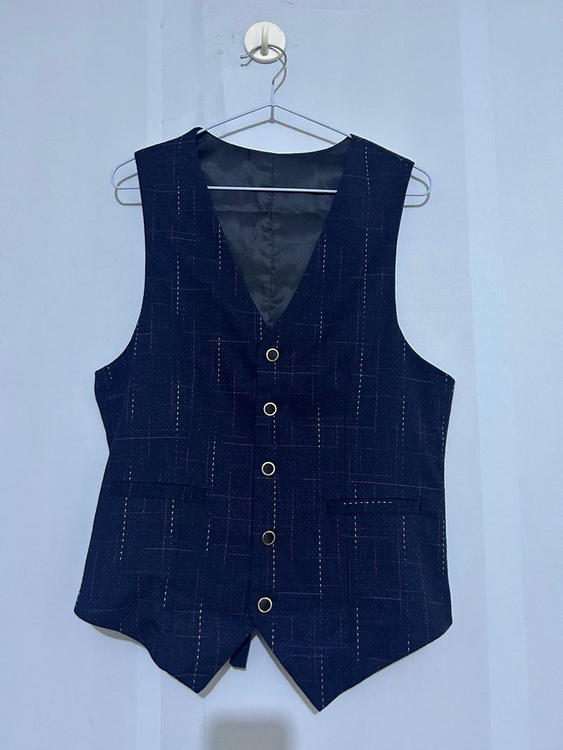 Men's Slim Fit Suit Vest (Category: Vests) located in Manila. Submitted by chen_clybelles (Listing ID 1377546298, Image 1). Description: .