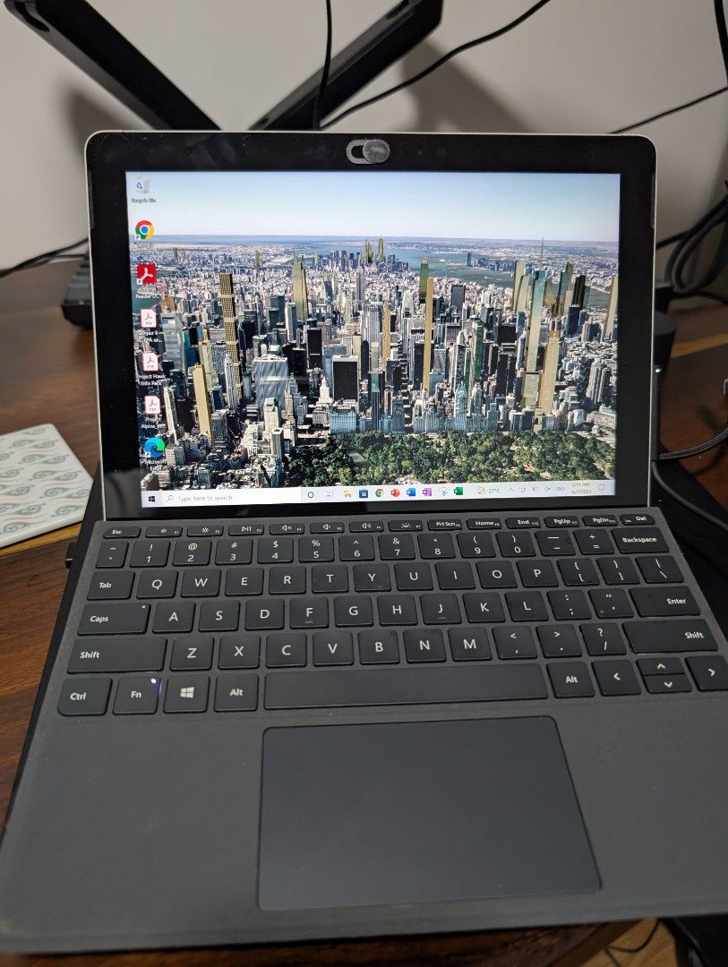 Microsoft Surface Go
