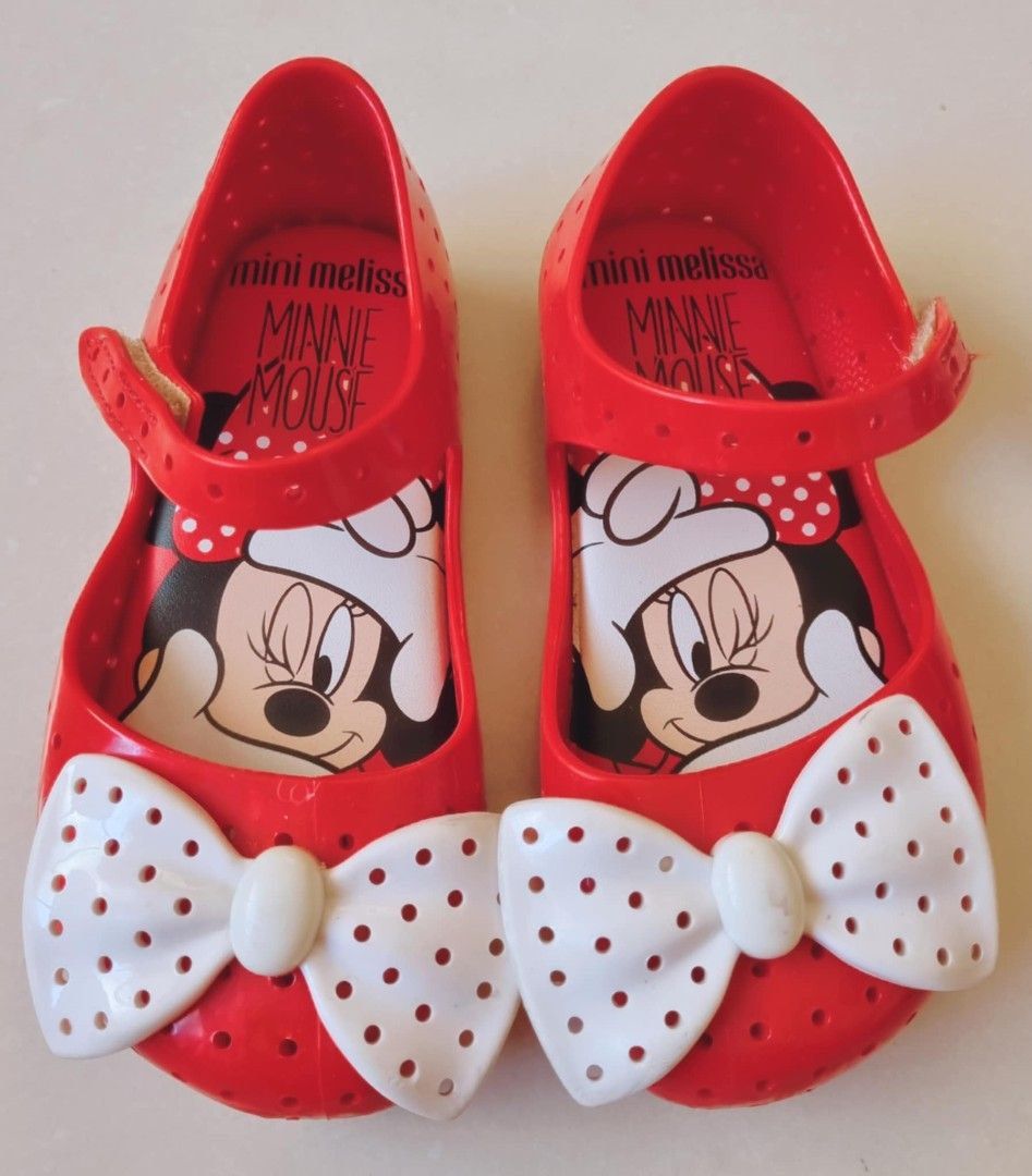 Mini Melissa US9 | Eur25-26 | 15.5cm (Category: Babies & Kids Fashion) located in Danao, Cebu. Submitted by altheaprelovedcorner (Listing ID 1377557678, Image 2). Description: .