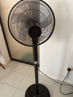 (Category: ) located in . Submitted by gaur28 (Listing ID 1377396362, Image 1). Description: .