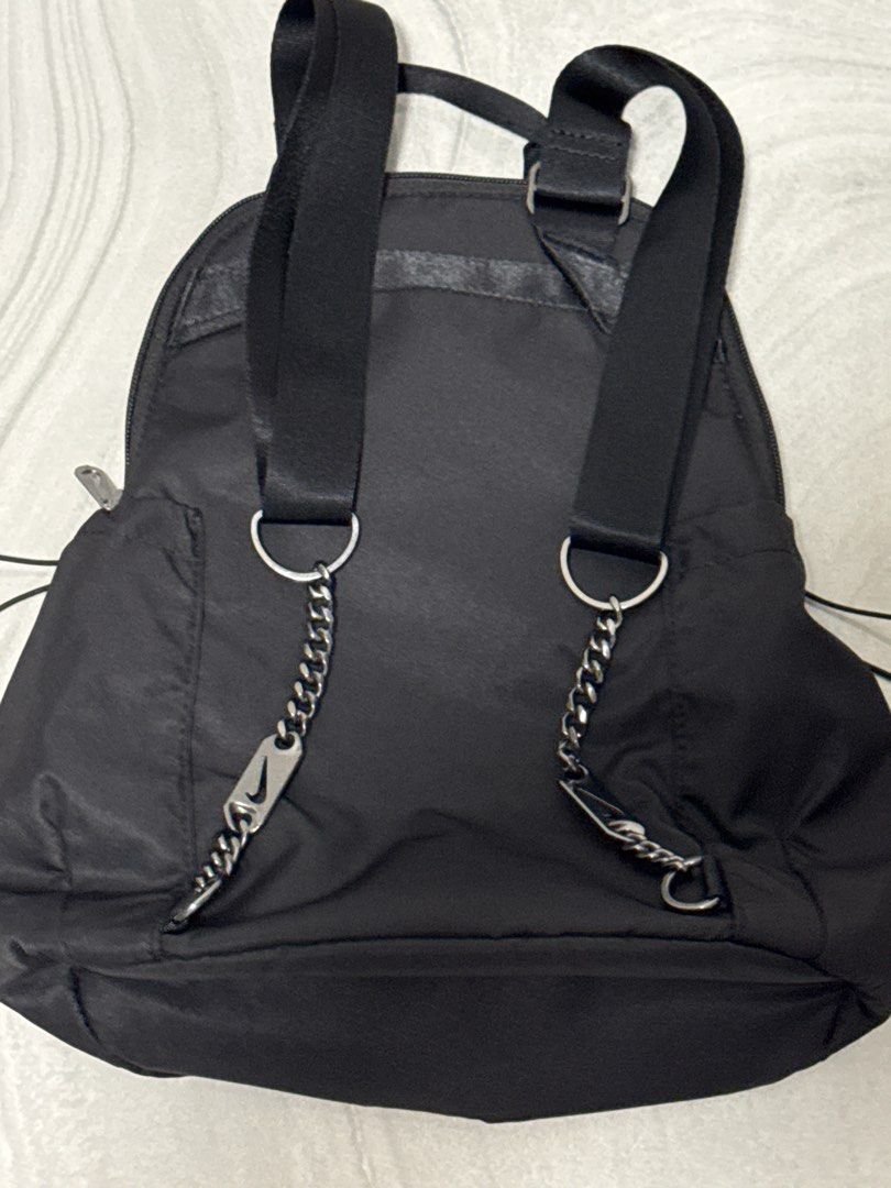 nike chain bag