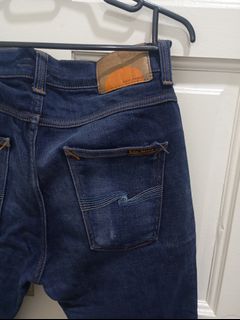 (Category: ) located in . Submitted by apek95 (Listing ID 1377553667, Image 1). Description: .